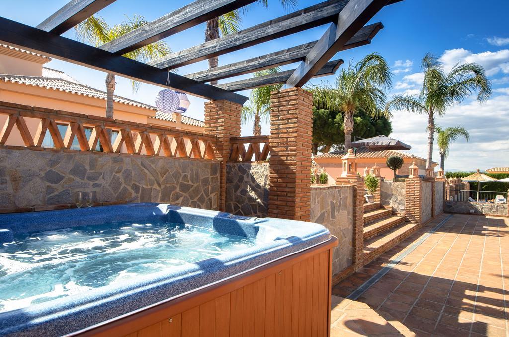 Villa Conmigo Bed & Breakfast Alhaurín de la Torre Εξωτερικό φωτογραφία